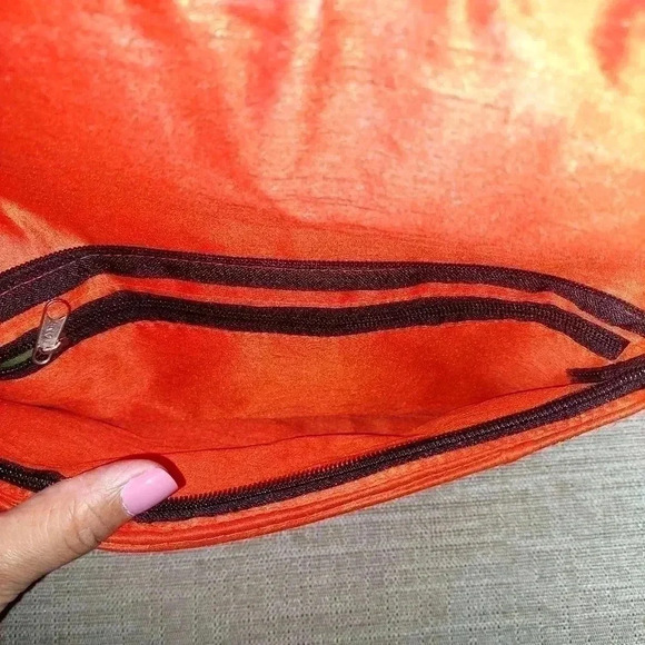 Multicolor Clutch Bag with Thread Embroidery All-Over and Mirrors. - Picture 8 of 8